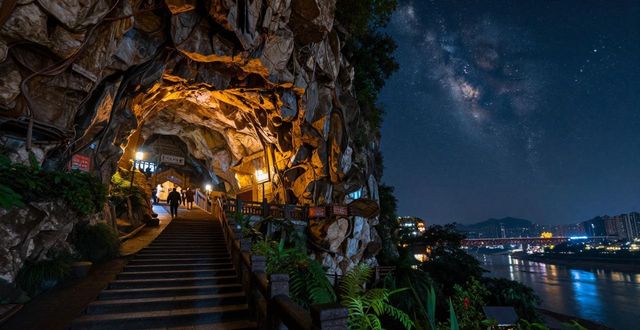Chongqing Hongya Cave night view_Chongqing Hongya Cave night view_Chongqing Hongya Cave night view