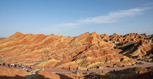 张掖丹霞国家地质公园_张掖丹霞几月份去最好_Zhangye Danxia